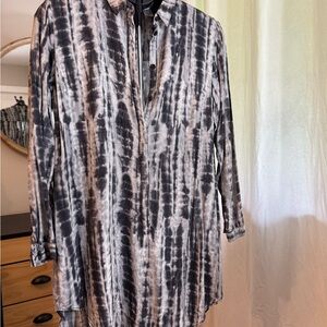 H&M Black & Gray Tie-Dye Button Front Tunic